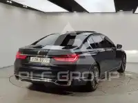 2016 BMW 750