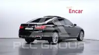 2016 BMW 750