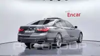 2016 BMW 750