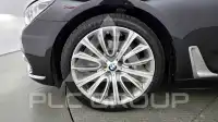 2016 BMW 750