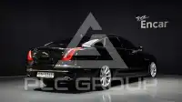 2016 Jaguar XJ