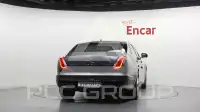2016 Jaguar XJ