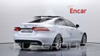 2016 Jaguar XE