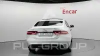2016 Jaguar XE