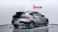 2016 Volvo V40