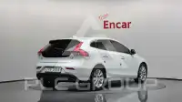 2016 Volvo V40