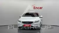 2016 Volvo V40