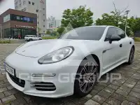 2016 Porsche Panamera