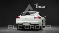 2016 Porsche Panamera