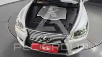 2016 Lexus LS