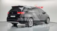 2016 KIA Carnival