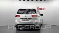2016 KIA Carnival