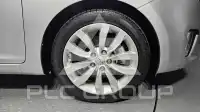 2016 KIA Carens