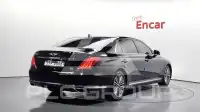 2016 Genesis G90