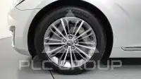 2016 Genesis G90