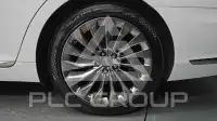 2016 Genesis G90
