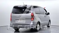 2016 Hyundai Starex