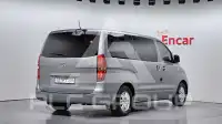 2016 Hyundai Starex