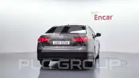 2016 Hyundai Aslan
