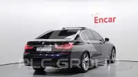 2017 BMW 740M