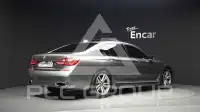 2017 BMW 740M