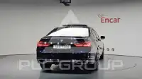 2017 BMW 750