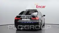 2017 BMW 740M