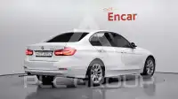 2017 BMW 320