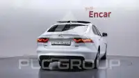 2017 Jaguar XF