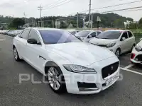 2017 Jaguar XF