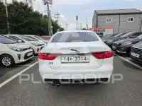 2017 Jaguar XF
