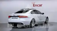 2017 Jaguar XF