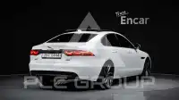 2017 Jaguar XF
