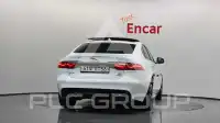 2017 Jaguar XF