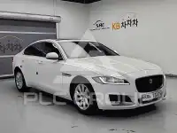 2017 Jaguar XF