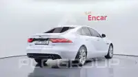 2017 Jaguar XF