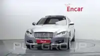 2017 Jaguar XJ