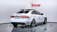 2017 Jaguar XE