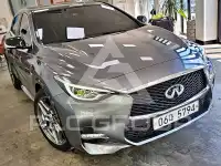 2017 Infinity Q30
