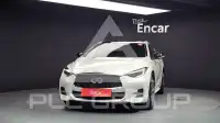 2017 Infinity Q30