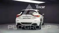2017 Infinity Q30