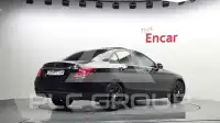 2017 Mercedes Benz C-Class
