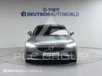 2017 Volvo S90
