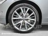 2017 Volvo S90