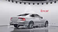 2017 Volvo S90