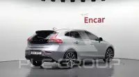 2017 Volvo V40