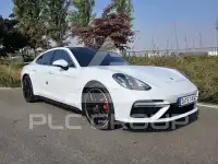 2017 Porsche Panamera
