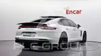 2017 Porsche Panamera