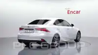 2017 Lexus IS