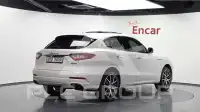 2017 Maserati LEVANTE